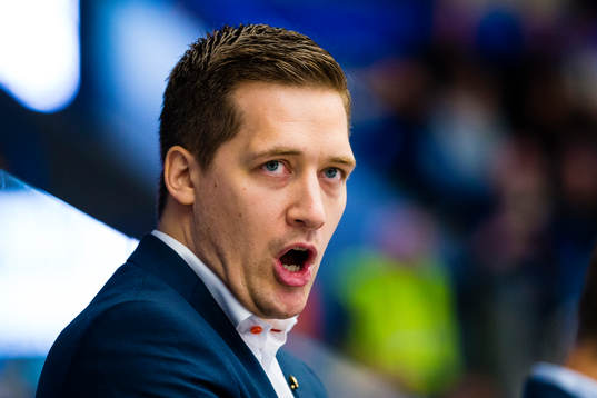 Växjös tränare Sam Hallam