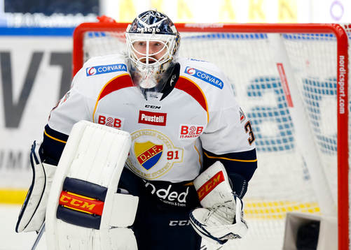 Djurgårdens målvakt Mikael Tellqvist