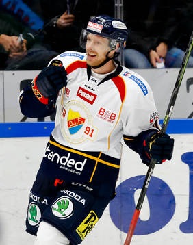 Djurgårdens Sebastian Lauritzen jublar