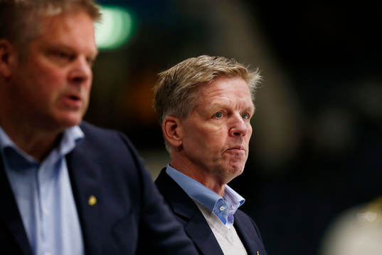 s tränare Peter Gradin tillbaka i båset