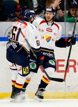 Djurgårdens Markus Ljungh och Sebastian Lauritzen jublar