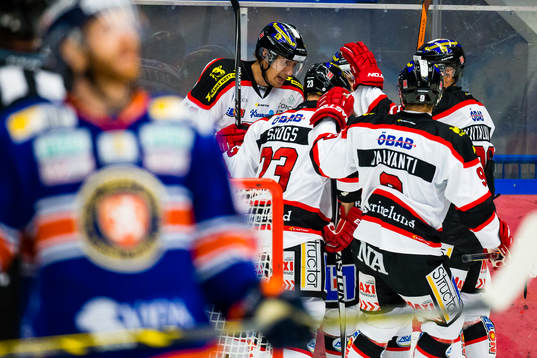 Örebro firar