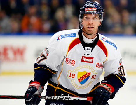 Djurgårdens Mikael Samuelsson