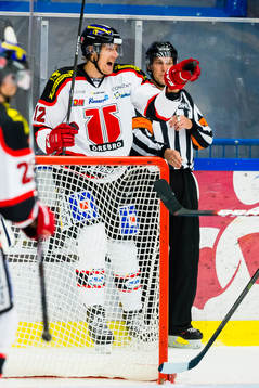 Örebros Marko Anttila firar