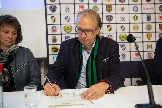 Tomas Andersson, ordförande GAIS, när en ny