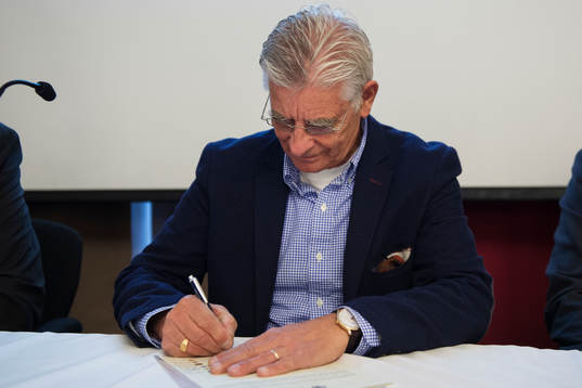 Kaj Larsson, ordförande Värnamo, när en ny