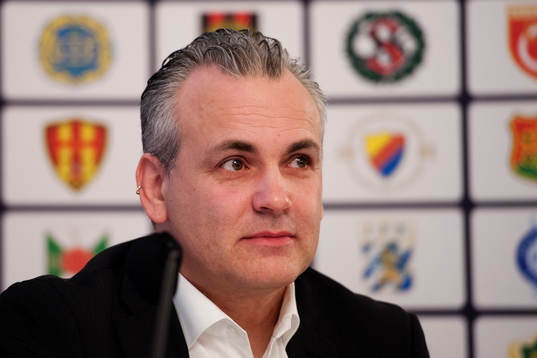 Johan Segui, AIK, när en ny uppförandekod för samtliga
