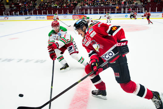 Moras Anders Grönlund och Malmö Redhawks Nils Andersson
