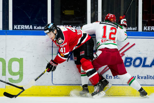 Malmö Redhawks Patrik Blomberg och Moras Brett Sonne
