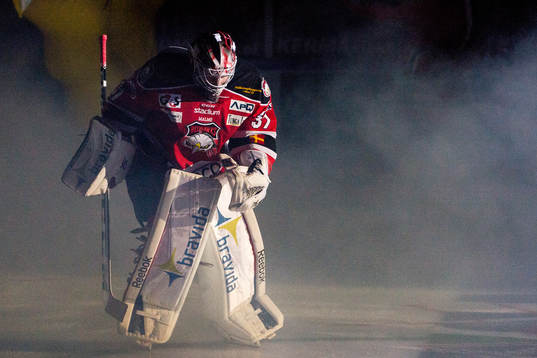 Malmö Redhawks målvakt Jonas Gunnarsson gör entré