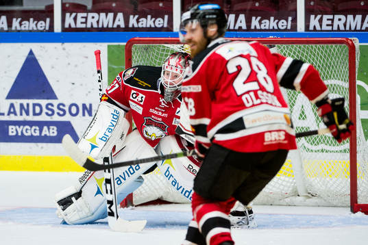 Malmö Redhawks målvakt Jonas Gunnarsson och Jens Olsson