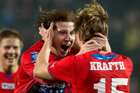 Helsingborgs Emil Krafth och Darijan Bojanic  jublar