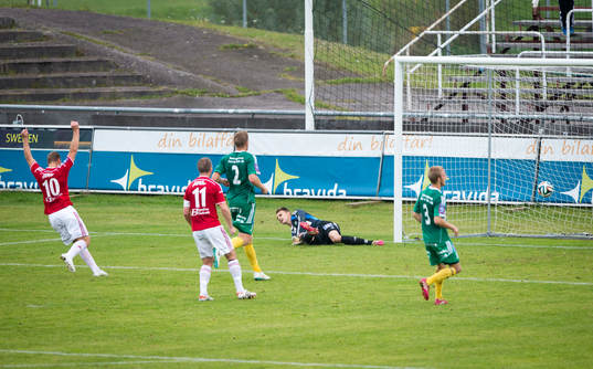 Degerfors Eric Jernberg gör 2-2