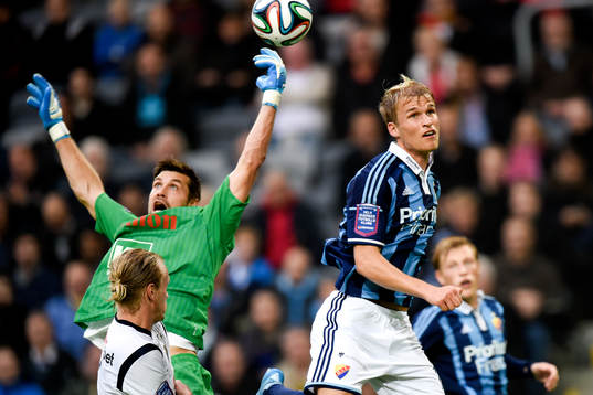 Gefles målvakt Emil Hedvall och Djurgårdens Sebastian