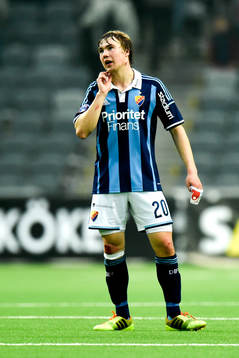Djurgårdens Simon Tibbling deppar