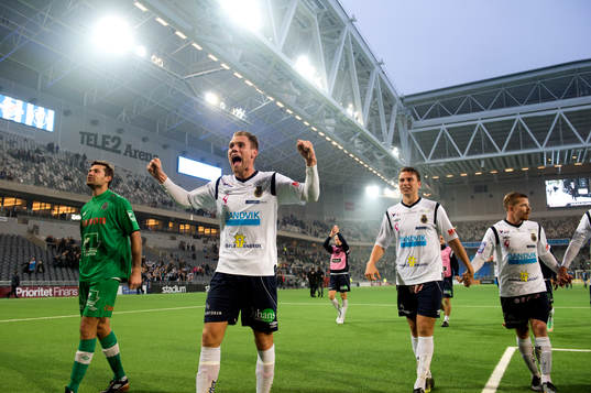 Gefles spelare jublar