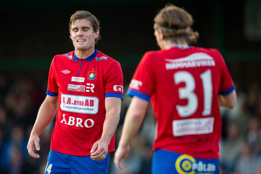 Örgrytes David Leinar och Nikolas Sandberg deppar