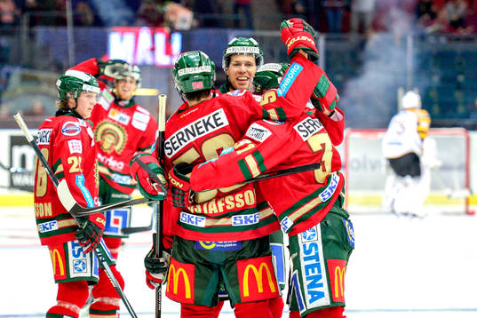 Frölundas Erik Gustafsson jublar