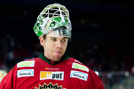 Frölundas målvakt Linus Fernström