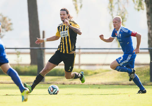IFK Hässleholms Filip Thurn och Tollarps Marcus Svensson i