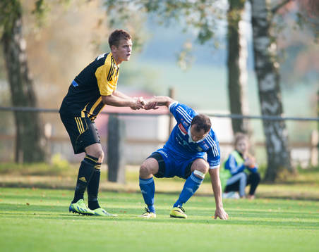 IFK Hässleholms Niklas Jönsson i matchen i division 3
