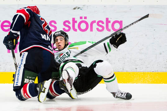 Rögles Jesper Jensen faller