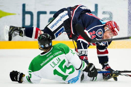Södertäljes Michal Gulaši och Rögles Jakob Lilja
