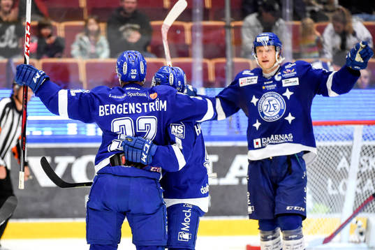 Leksands Jens Bergenström jublar