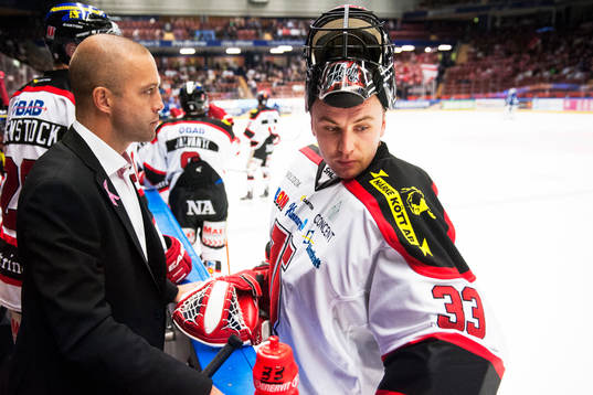 Örebros assisterande tränare Johan Tornberg  och Julius
