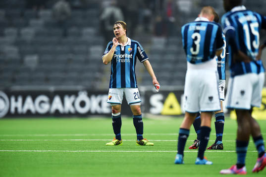 Djurgårdens Simon Tibbling deppar
