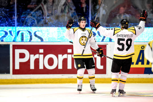 Brynäs Bill Sweatt jublar