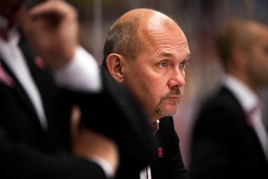 Örebros huvudtränare Kent Johansson  deppar