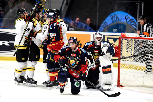 Brynäs Anton Rödin jublar