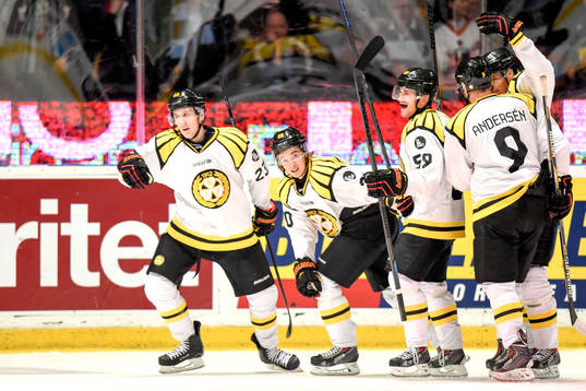 Brynäs Bill Sweatt jublar
