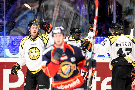 Brynäs Alexander Lindgren jublar