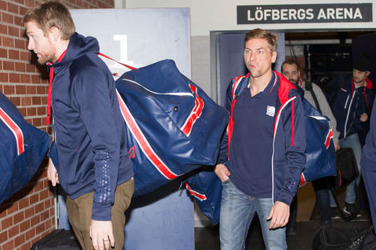 Linköpings Magnus Johansson och de andra spelarna har just