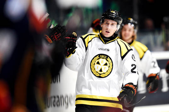 Brynäs Bill Sweatt jublar