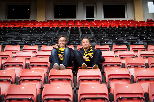 Elfsborgs supportrar tidigt på plats innan fotbollsmatchen