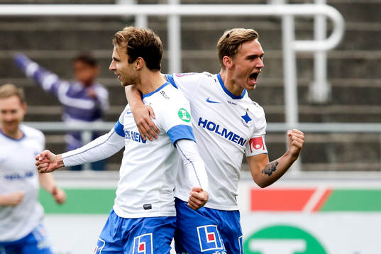 Norrköpings Lars Christian Krogh Gerson jublar