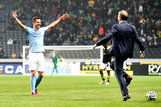 Malmö FFs Markus Rosenberg och tränare Åge Hareide jublar