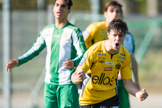 Elfsborgs Mattias Özgun jublar