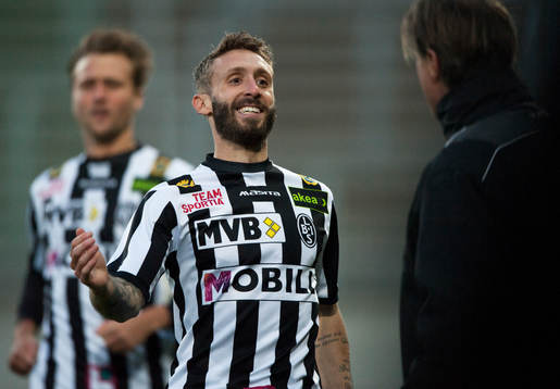 Landskronas Andrew Stadler har gjort 1-0 i första