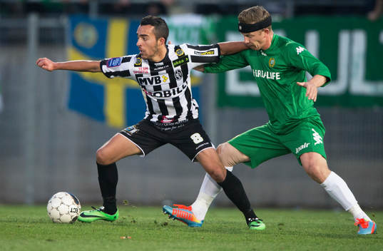 Landskronas Paul Torres och Hammarbys Thomas Guldborg