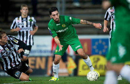 Hammarbys Nahir Besara  i matchen i superettan mellan
