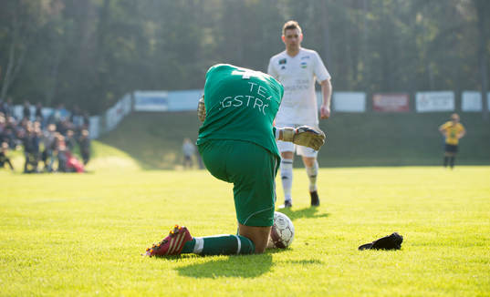 Österlens målvakt skadad i matchen i division 3 mellan