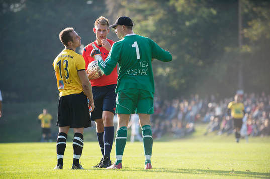 Bråk mellan Österlens målvakt och en IFK Malmö-spelare