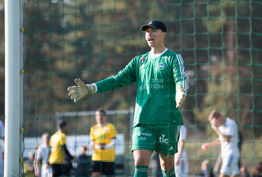 Österlens målvakt i matchen i division 3 mellan Österlen