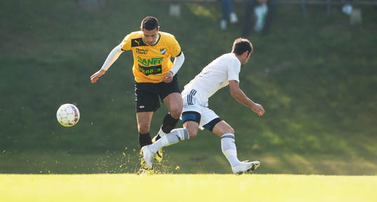 Närkamp i matchen i division 3 mellan Österlen och IFK