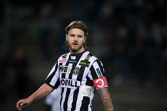 Landskronas Andreas Dahl  i matchen i superettan mellan