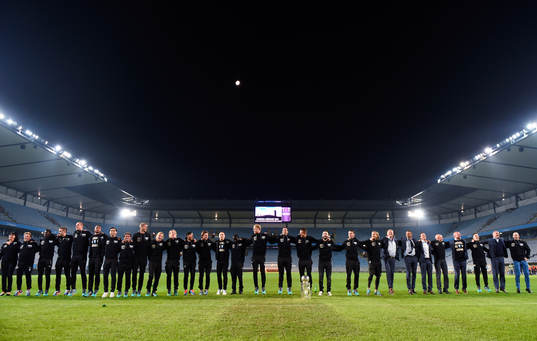 s lag firar på Swedbank Stadion